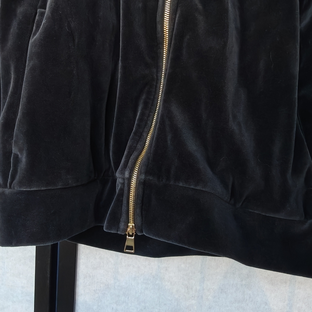 Nike Air Jordan Men's Black Soft Velour Black Full Zip Track Warm Up Jacket Gold - Picture 5 of 9